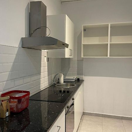Habitacion Para Tu Estadia Corta En Bcn Apartment Barcelona Exterior photo