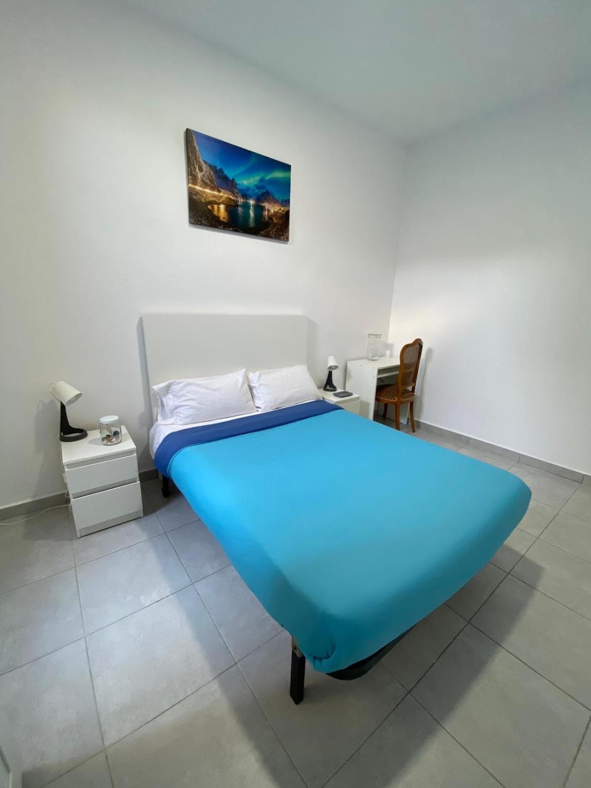 Habitacion Para Tu Estadia Corta En Bcn Apartment Barcelona Exterior photo